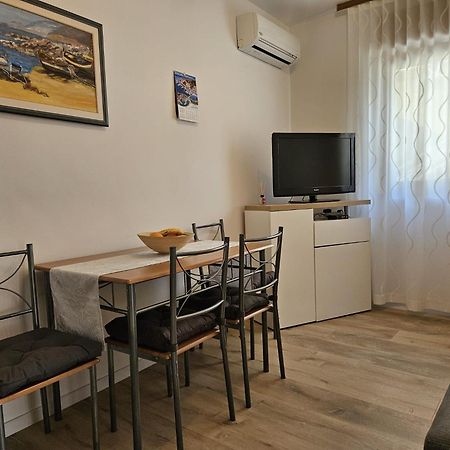 Apartments Andrea Малинська Екстер'єр фото